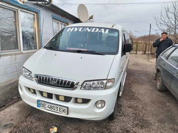 Авто Hyundai H200 1998 № 8610526