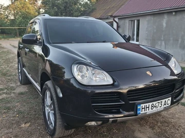 Авто Porsche Cayenne 2005 № 8610532