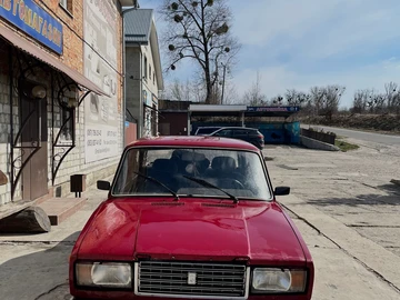 Авто ВАЗ 2107 1996 № 8610950