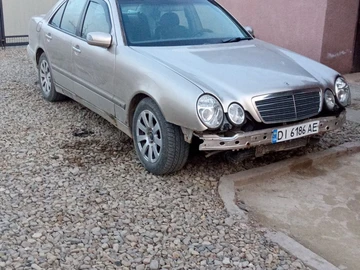 Авто Mercedes 220 2001 № 8610956