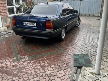 Авто Opel Omega 1987 № 8611249