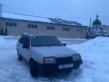 Авто ВАЗ 2109 1994 № 8611284