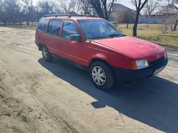 Авто Opel Kadett 1989 № 8611648