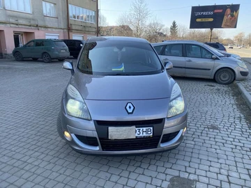 Авто Renault Scenic 2011 № 8611651