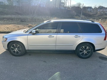 Авто Volvo V50 2007 № 8611670