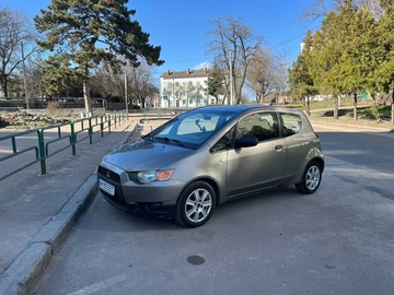 Авто Mitsubishi Colt 2009 № 8612091