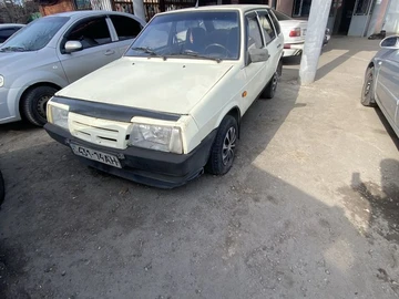 Авто ВАЗ 2109 1993 № 8612158
