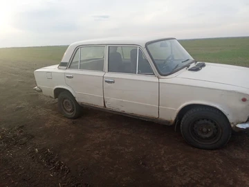 Авто ВАЗ 2101 1988 № 8612296