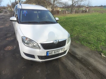 Авто Skoda Roomster 2013 № 8612634