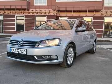 Авто Volkswagen Passat Variant 2012 № 8612640