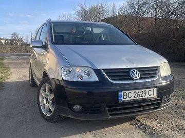 Авто Volkswagen Touran 2004 № 8612957