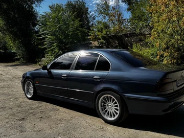 Авто BMW 5 Серия 2002 № 8612960