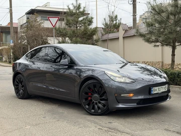 Авто Tesla Model 3 2021 № 8613010