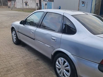 Авто Opel Vectra 1998 № 8613196