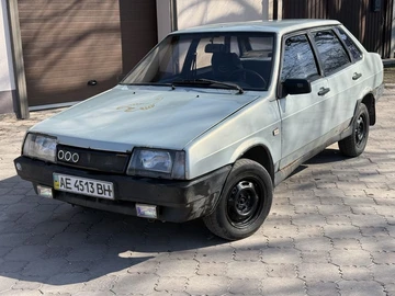 Авто ВАЗ 21099 1992 № 8613255