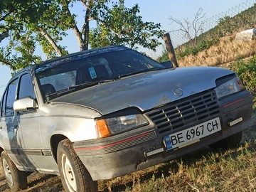 Авто Opel Kadett 1990 № 8613258