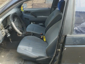 Авто Volkswagen Passat Sedan 1992 № 8613464