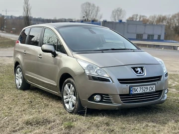 Авто Peugeot 5008 2011 № 8613969
