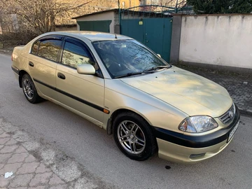 Авто Toyota Avensis 2002 № 8613992