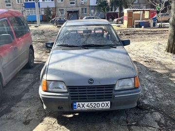 Авто Opel Kadett 1988 № 8614003