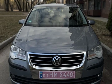 Авто Volkswagen Touran 2008 № 8614308