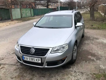 Авто Volkswagen Passat Variant 2010 № 8614533