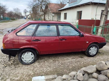 Авто ВАЗ 2109 1991 № 8614589