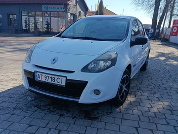 Авто Renault 4 2011 № 8614822