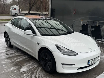 Авто Tesla Model 3 2018 № 8614880