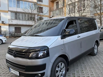Авто Volkswagen Multivan 2010 № 8614904