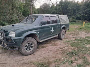 Авто Mitsubishi L 200 2003 № 8615113