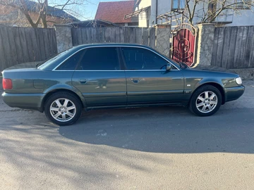 Авто Audi A6 1996 № 8615129