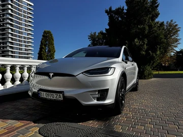 Авто Tesla Model X 2016 № 8615198