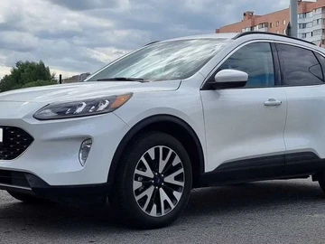 Авто Ford Escape 2021 № 8615199