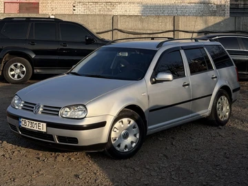 Авто Volkswagen Golf 2000 № 8615204