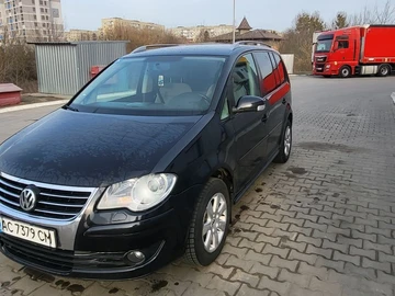 Авто Volkswagen Touran 2007 № 8615255