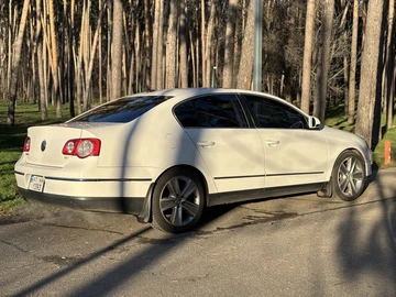 Авто Volkswagen Passat Sedan 2010 № 8615450