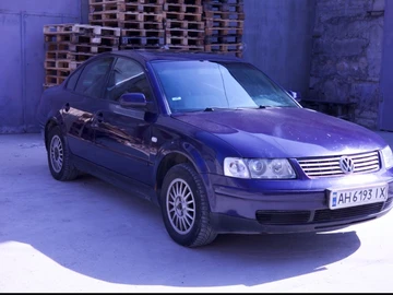 Авто Volkswagen Passat Sedan 2000 № 8615500