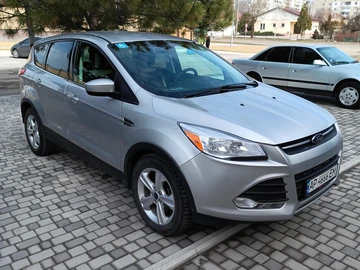 Авто Ford Escape 2015 № 8615810