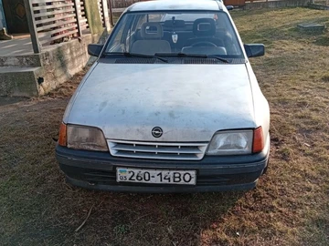 Авто Opel Kadett 1988 № 8615821