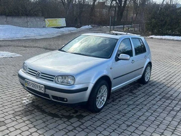 Авто Volkswagen Golf 2001 № 8616005