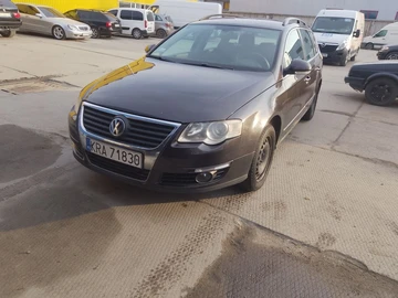 Авто Volkswagen Passat Variant 2006 № 8616009