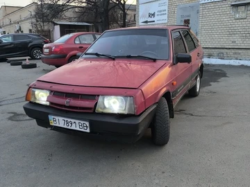 Авто ВАЗ 2109 1993 № 8616302