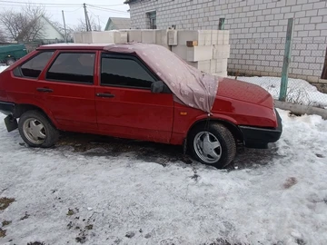 Авто ВАЗ 2109 1991 № 8616313
