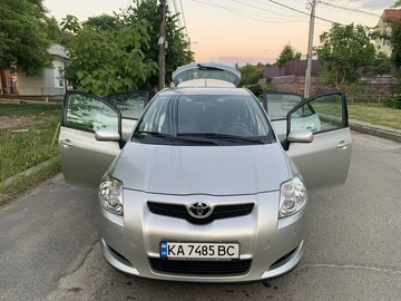 Авто Toyota Auris 2008 № 8616320