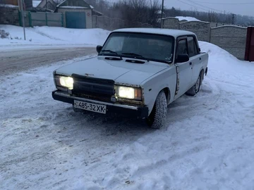Авто ВАЗ 2107 1984 № 8616327