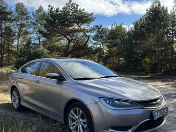 Авто Chrysler 200 2014 № 8616339