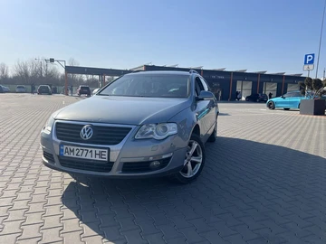 Авто Volkswagen Passat Variant 2000 № 8616530
