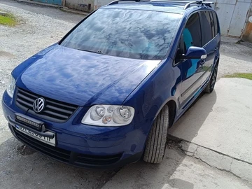 Авто Volkswagen Touran 2004 № 8616599