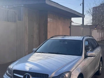 Авто Mercedes 220 2012 № 8616692